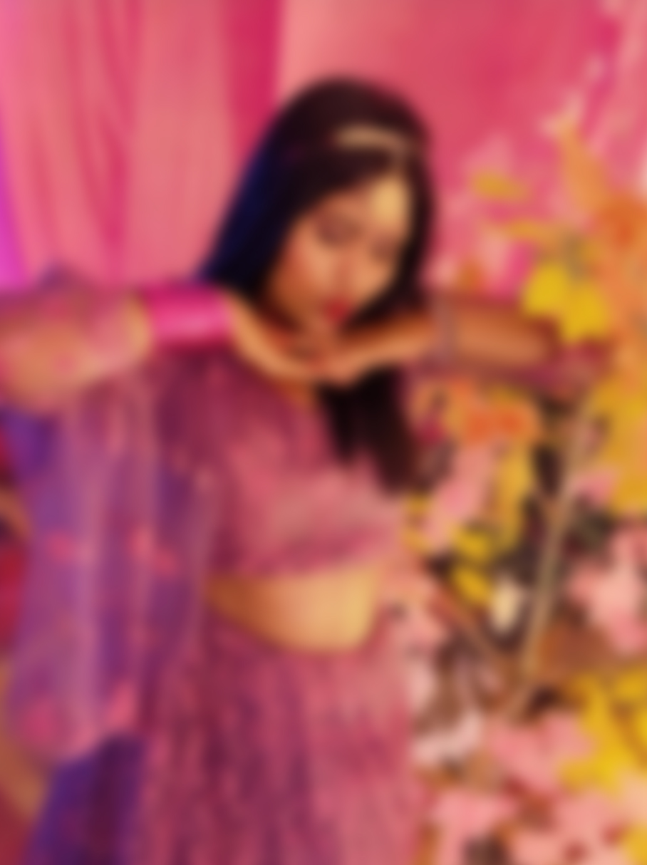 Escort Service aliganj